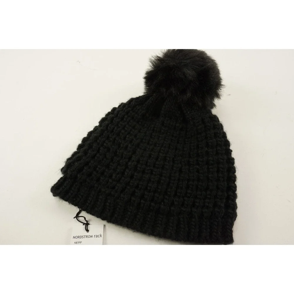 New Kyi Kyi Handmade Chunky Knit Pom Pom Beanie Black Wool Blend One‎ Size